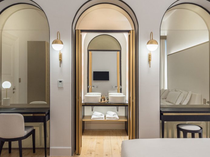 S Paul Hotel Elasticarchitects